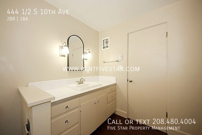 Building Photo - 444 1/2 S 10th Ave-