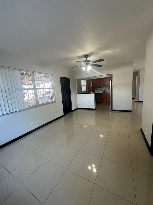 Building Photo - 2421 N 57th Terrace