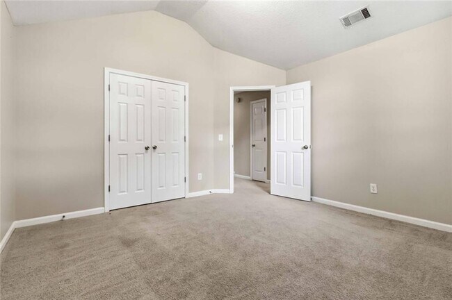 Building Photo - 2922 Knoll View Pl