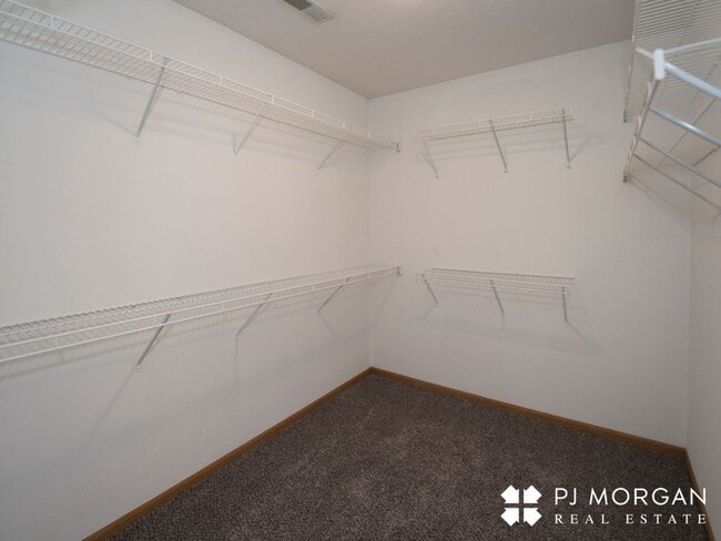 Building Photo - 14512 Fowler Ave