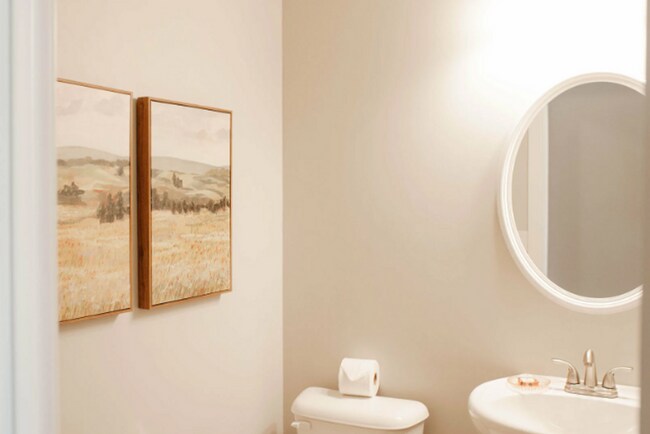 Building Photo - Short term lease options! Spacious Condo in Washington