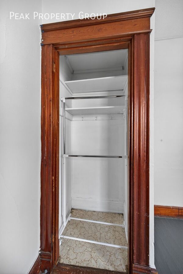 Building Photo - 2339 Rohs St