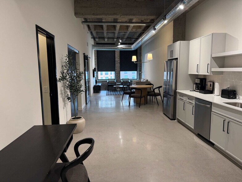 Building Photo - 1111 3rd Ave S