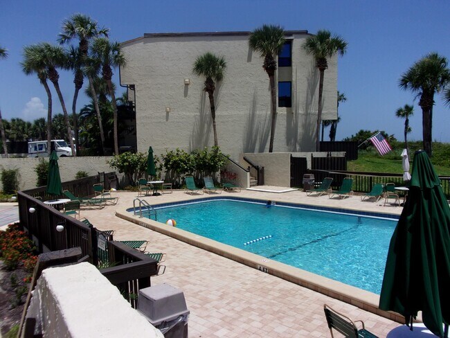 Building Photo - 5650-5A1A A1A S