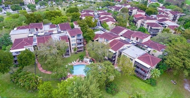 Building Photo - 5961 N Falls Cir Dr