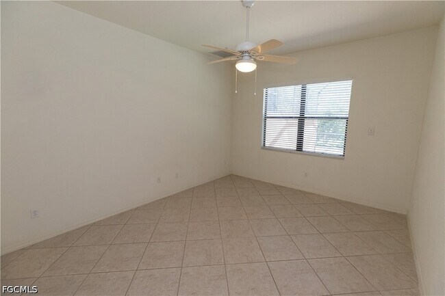 Building Photo - 11108 Esteban Dr