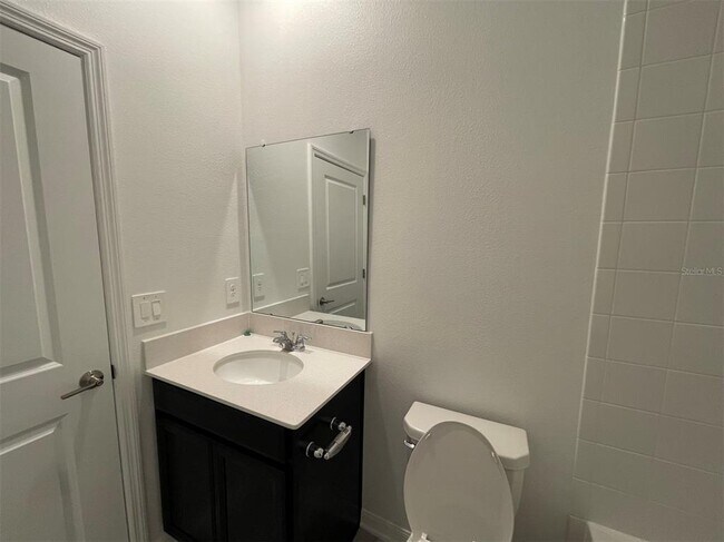 Building Photo - 835 Ofanto Wy