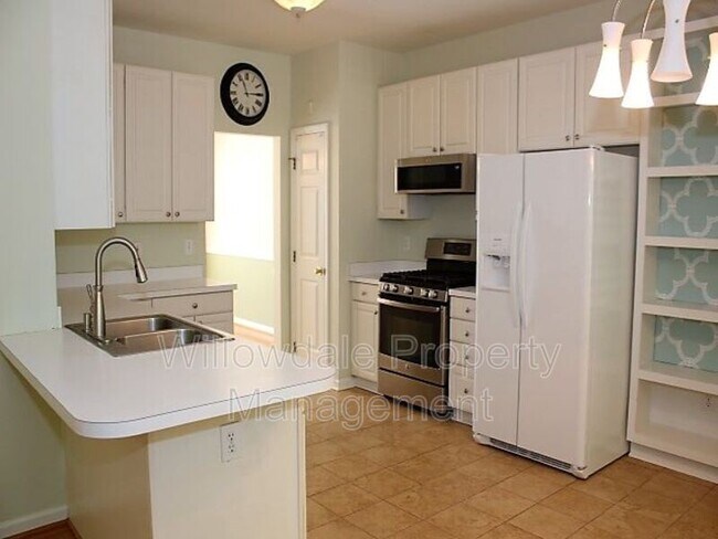 Building Photo - 1420 Opal Ct