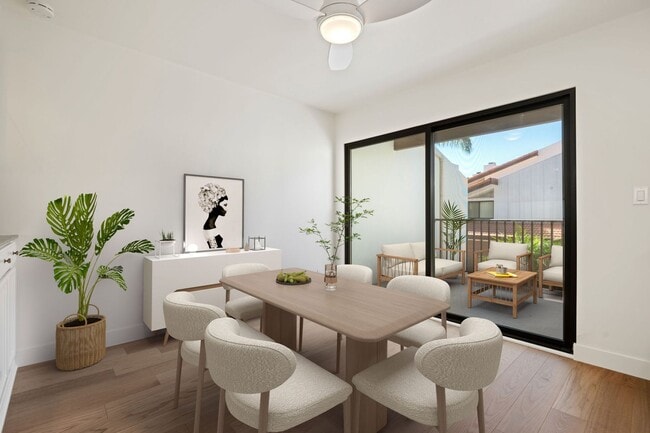 Building Photo - Fully Remodeled 2 Bed, 2 Bath East Beach T...