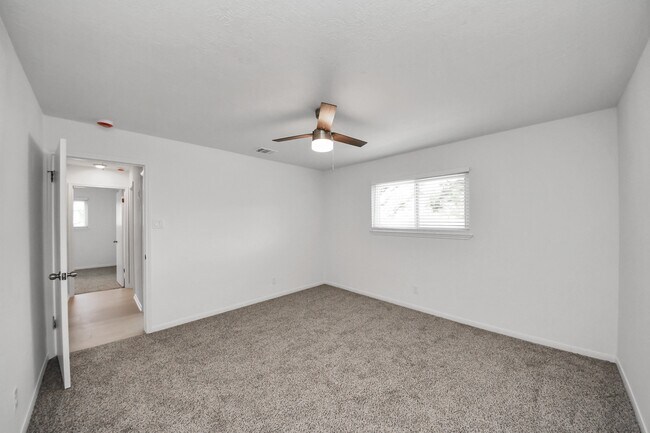 Building Photo - 3614 Almington Ln