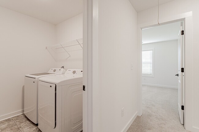 Building Photo - 1411 Darrowby Wy