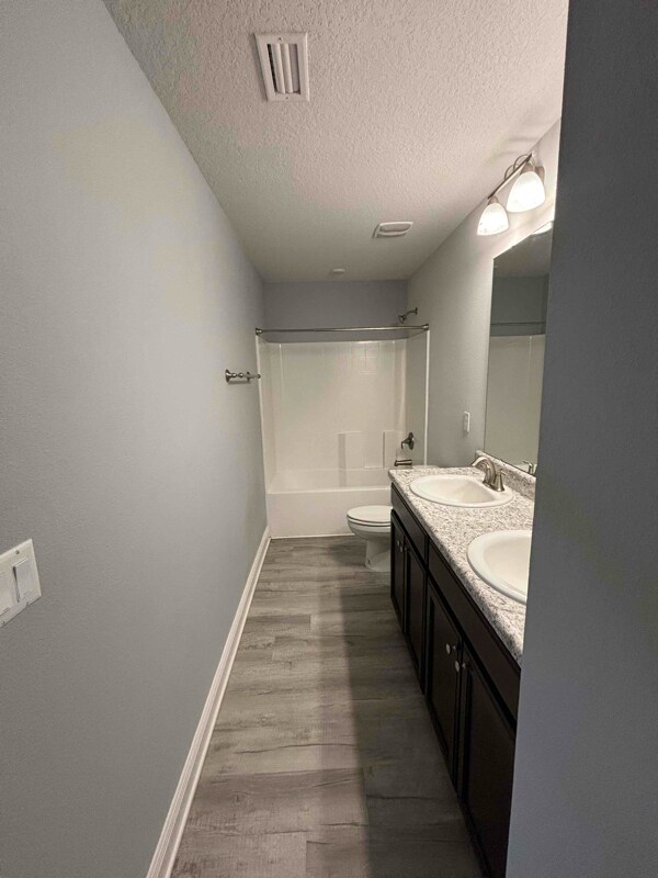 Building Photo - 5747 Periwinkle Ln