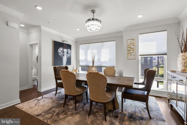 Building Photo - 619 Glenn Lk Dr