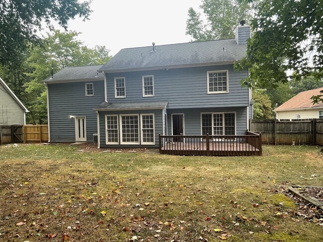 Building Photo - Beautifully Renovated Two-Story Traditional in McEachern High School