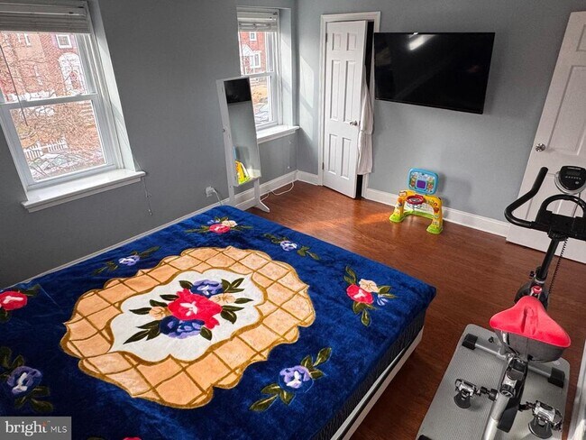 Building Photo - 251 Childs Ave