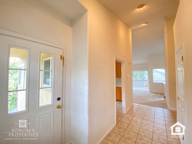 Building Photo - 4BD/3BA House in Agua Caliente!