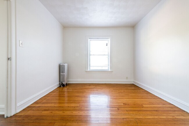 Building Photo - 7939 S Dobson Ave Chicago, IL 60619