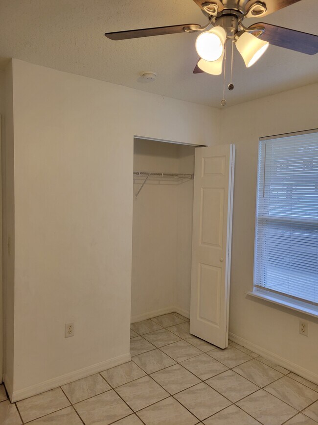 Building Photo - 1230 4 Mile Rd