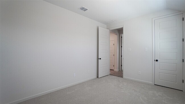 Building Photo - 4104 Hudson St