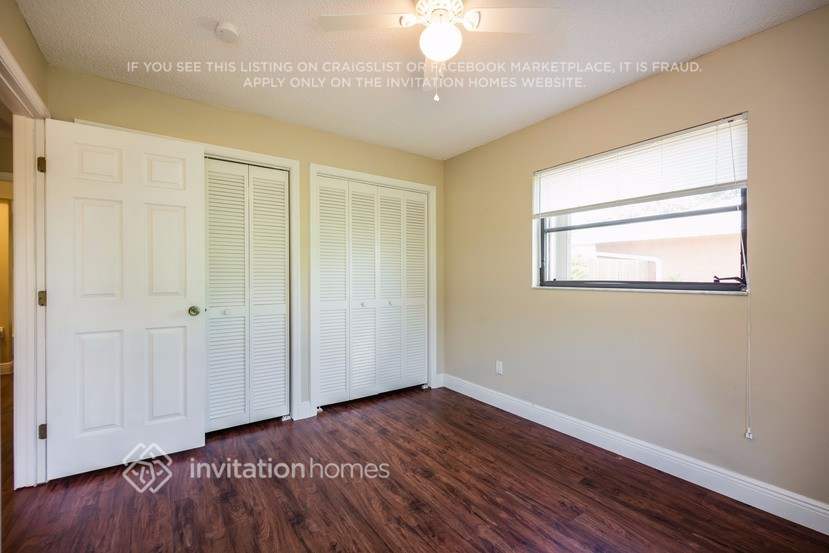 Building Photo - 2212 Viscaya Pkwy