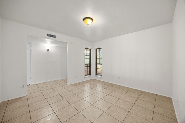 Building Photo - 16610 Carbridge Dr