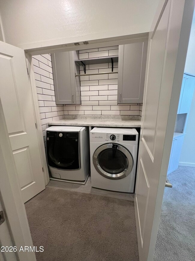 Building Photo - 1739 E Dogwood Ln