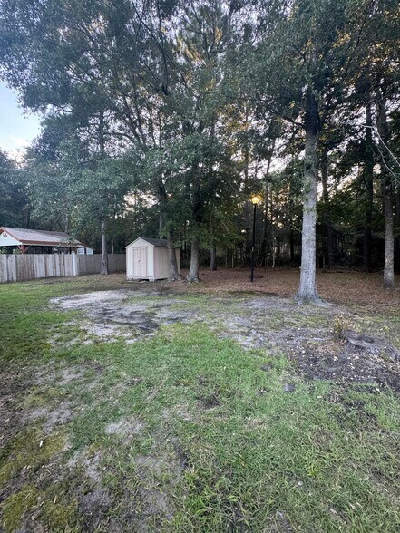 Building Photo - 1618 Yost Ln