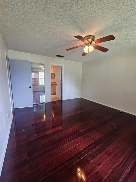 Building Photo - 263 Deerfield Ct