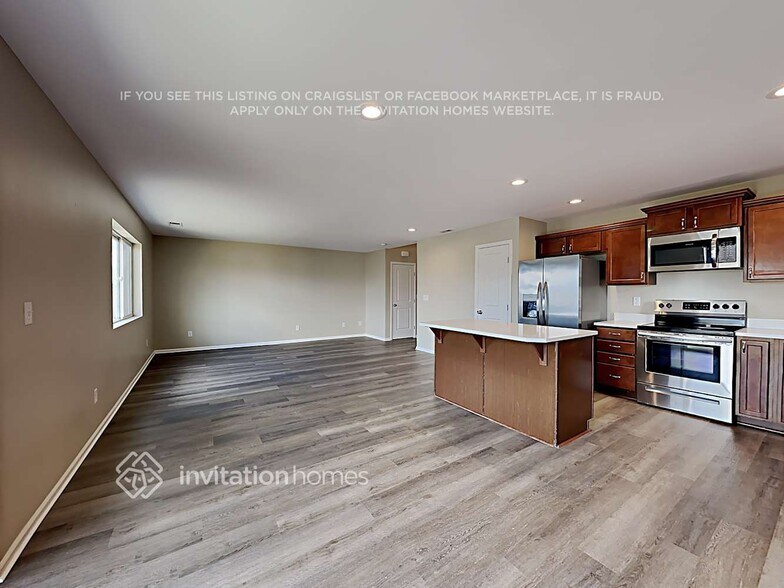 Building Photo - 19917 18th Ave Ct E