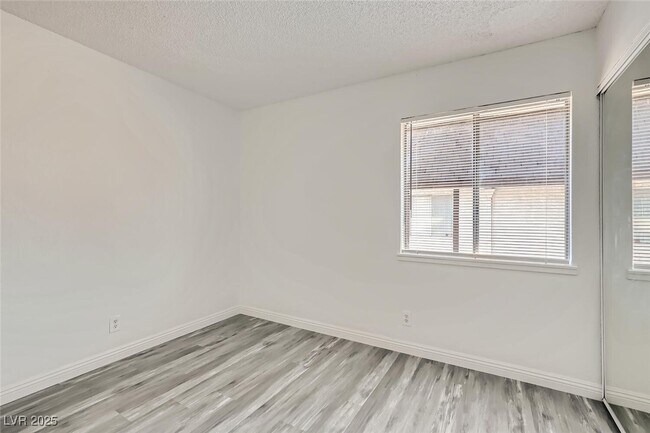 Building Photo - 4364 Tara Ave