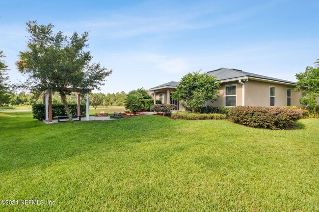 Building Photo - 4619 Pine Lake Dr
