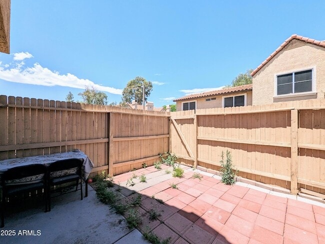 Building Photo - 4601 N 102nd Ave