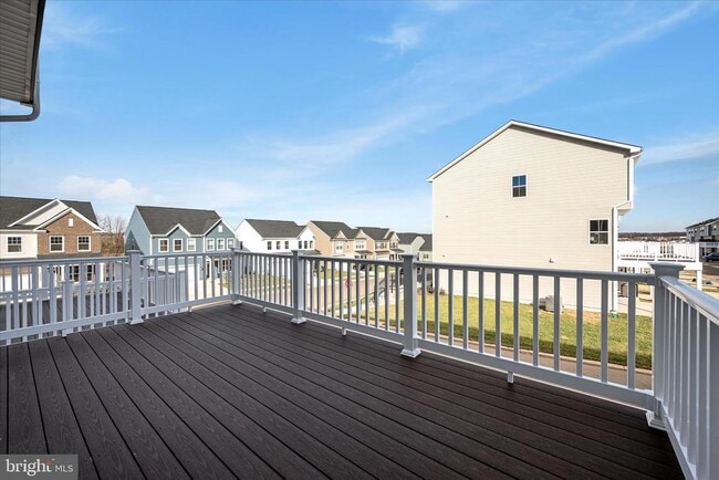 Building Photo - 403 18th Ave