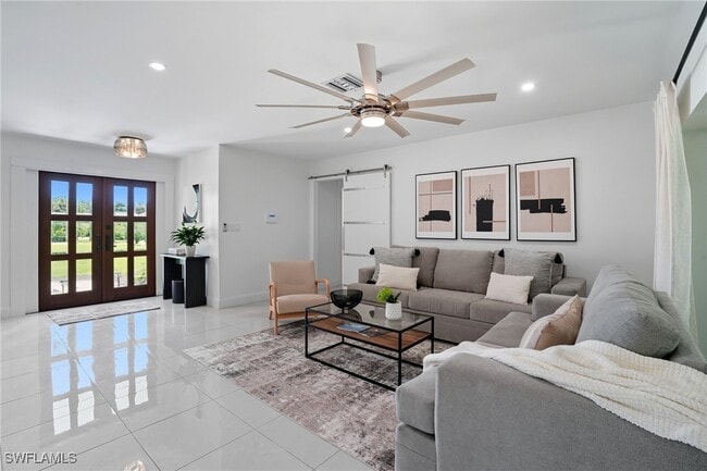 Building Photo - 155 Old Tamiami Trail