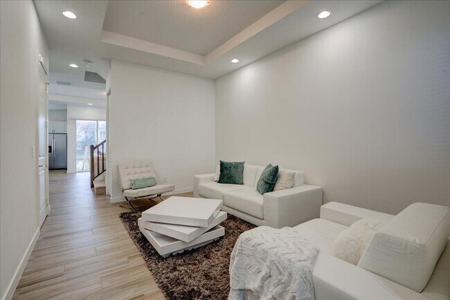 Building Photo - 1451 Pioneer Way