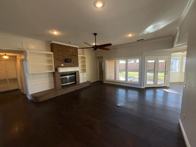 Building Photo - 4 Bed/3 Bath Beauty in Frenship ISD