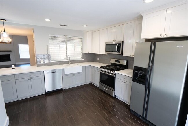 Building Photo - 5302 Prairie Creek Dr