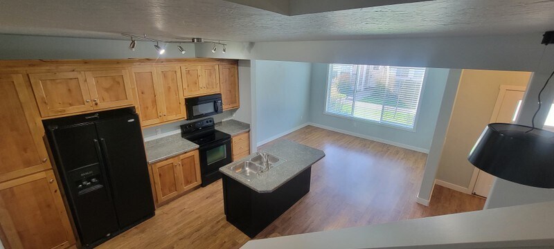 Building Photo - 1255 W 2401 S
