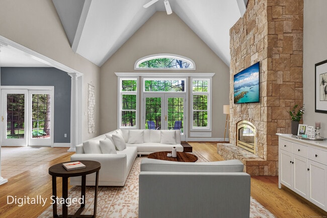 Building Photo - 244 Watch Hill Rd