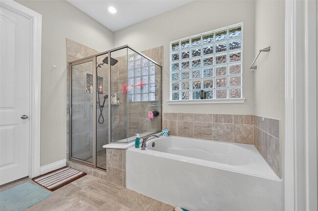 Building Photo - 4947 Thunder Creek Ln
