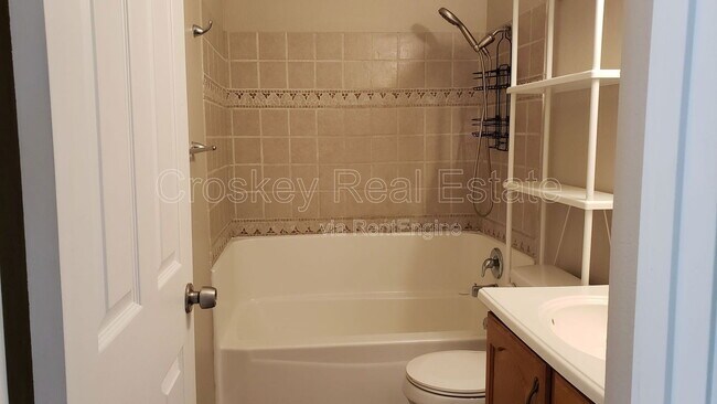 Building Photo - 3100 Hemlock St