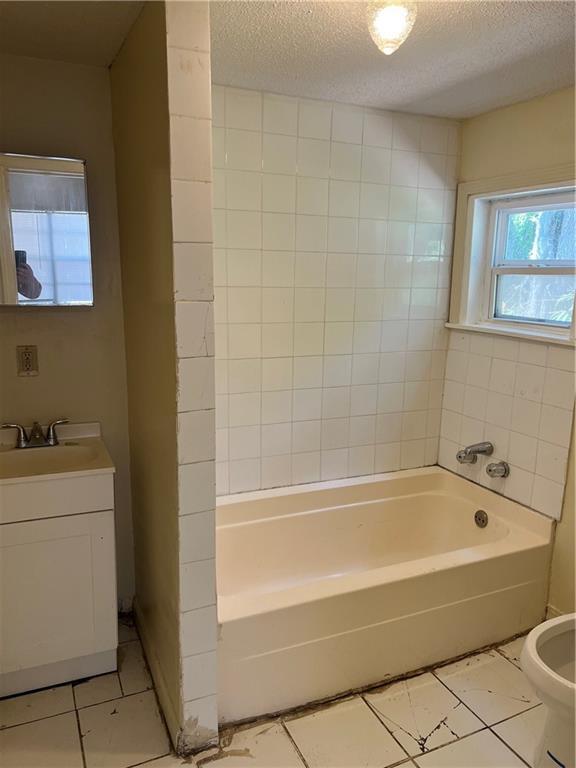 Building Photo - 1801 Goodyear Ave