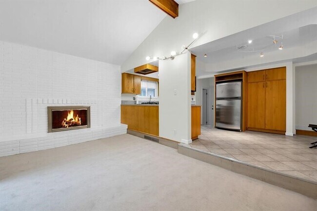 Building Photo - 28314 James Dr