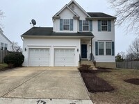 Building Photo - Spacious & Updated Home in the Heart of Hyattsville