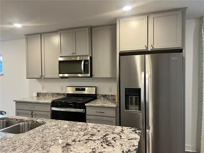 Building Photo - 3045 125th Ln NE