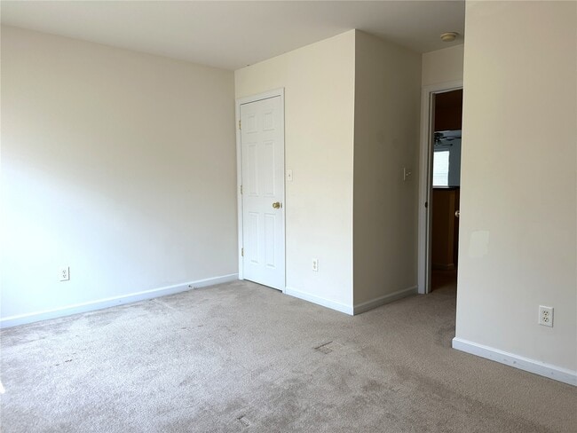 Building Photo - 207 Shady Rock Ln