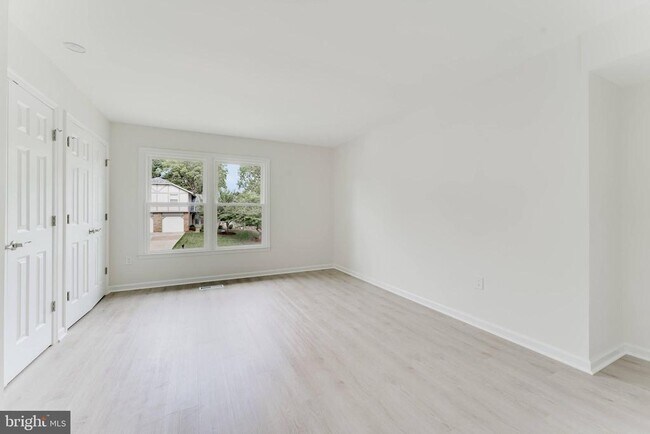 Building Photo - 7107 Sontag Way
