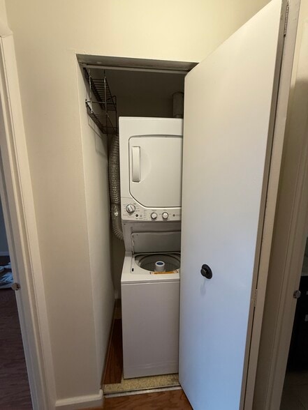 Building Photo - 2141 P St NW