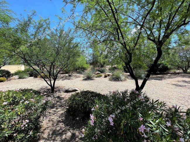 Building Photo - ***MOVE IN SPECIAL***BEAUTIFUL 4 BEDROOM P...