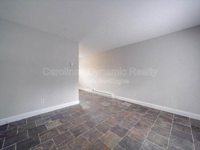 Building Photo - 325 S Gardner Ave